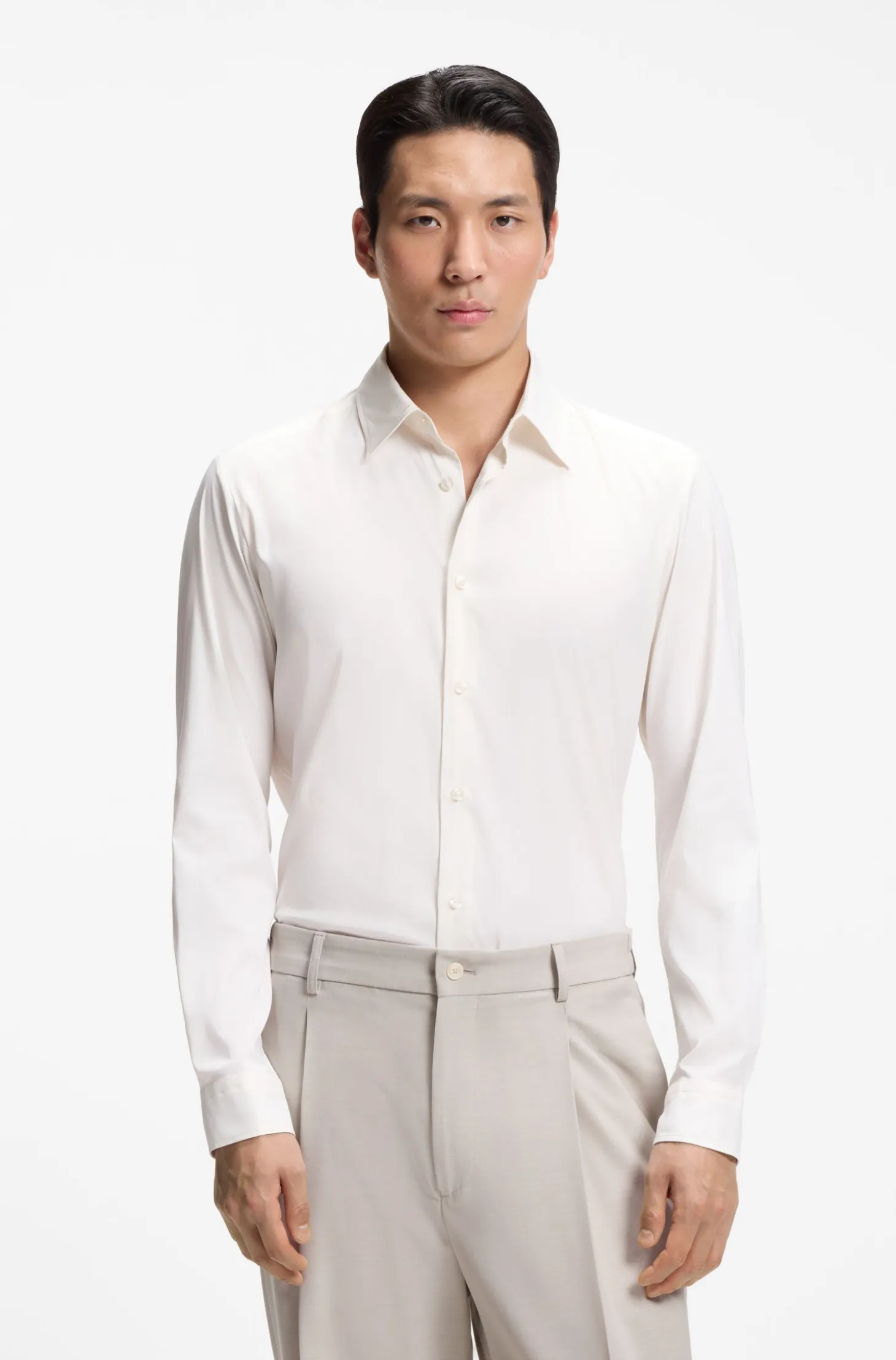 Regular-Fit Hemd aus funktionalem Stretch-Gewebe