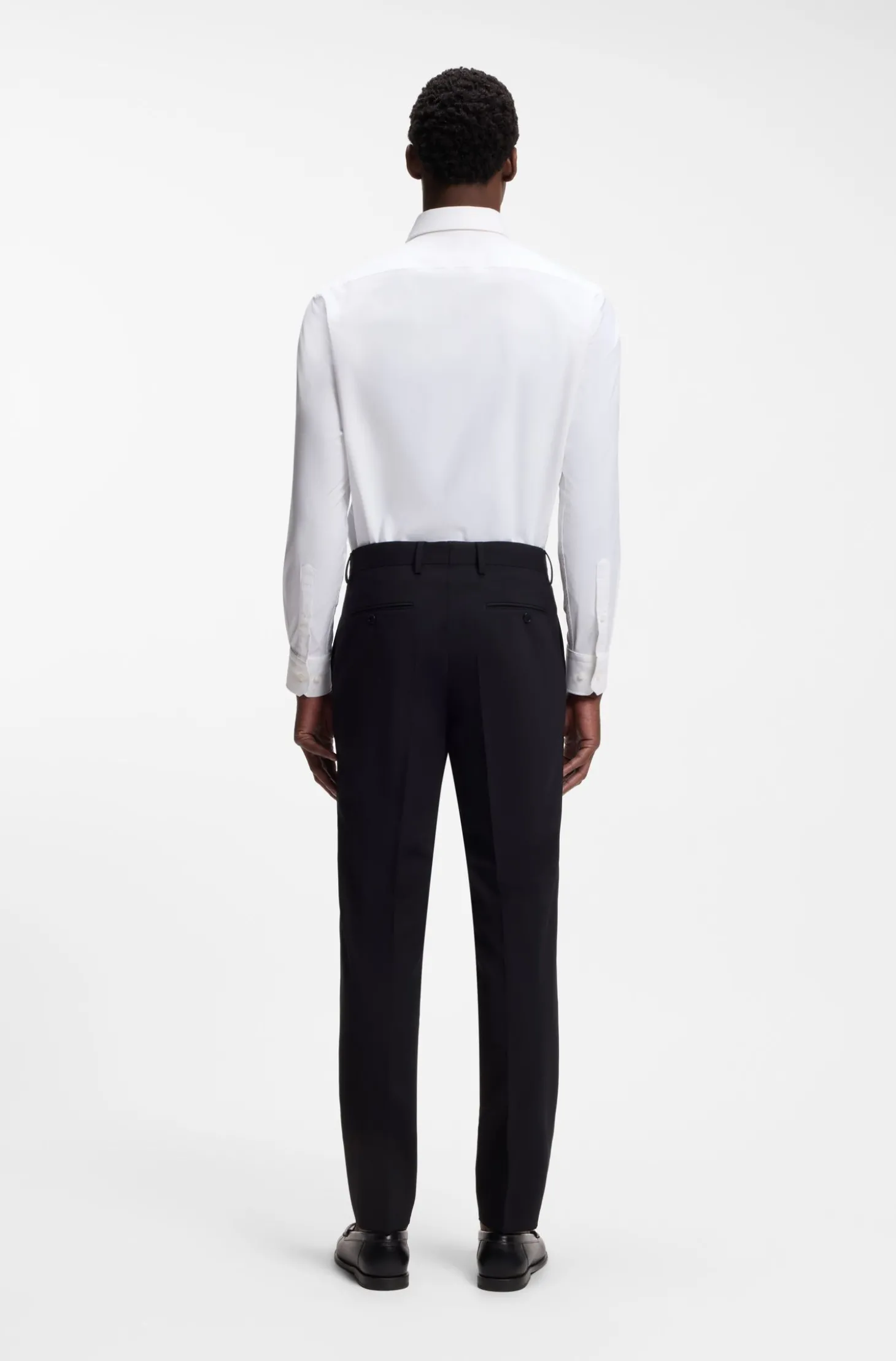 Regular-Fit Hemd aus funktionalem Stretch-Twill