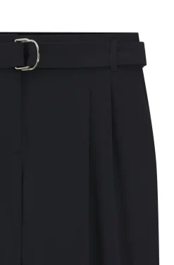 Regular-Fit Hose aus knitterfreiem Krepp in Cropped-Länge