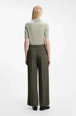 Regular-Fit Hose aus Stretch-Crêpe mit Nadelstreifen