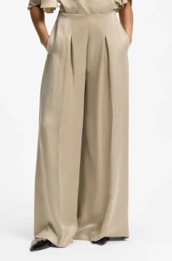 Regular-Fit Hose mit Kellerfalten und weitem Bein