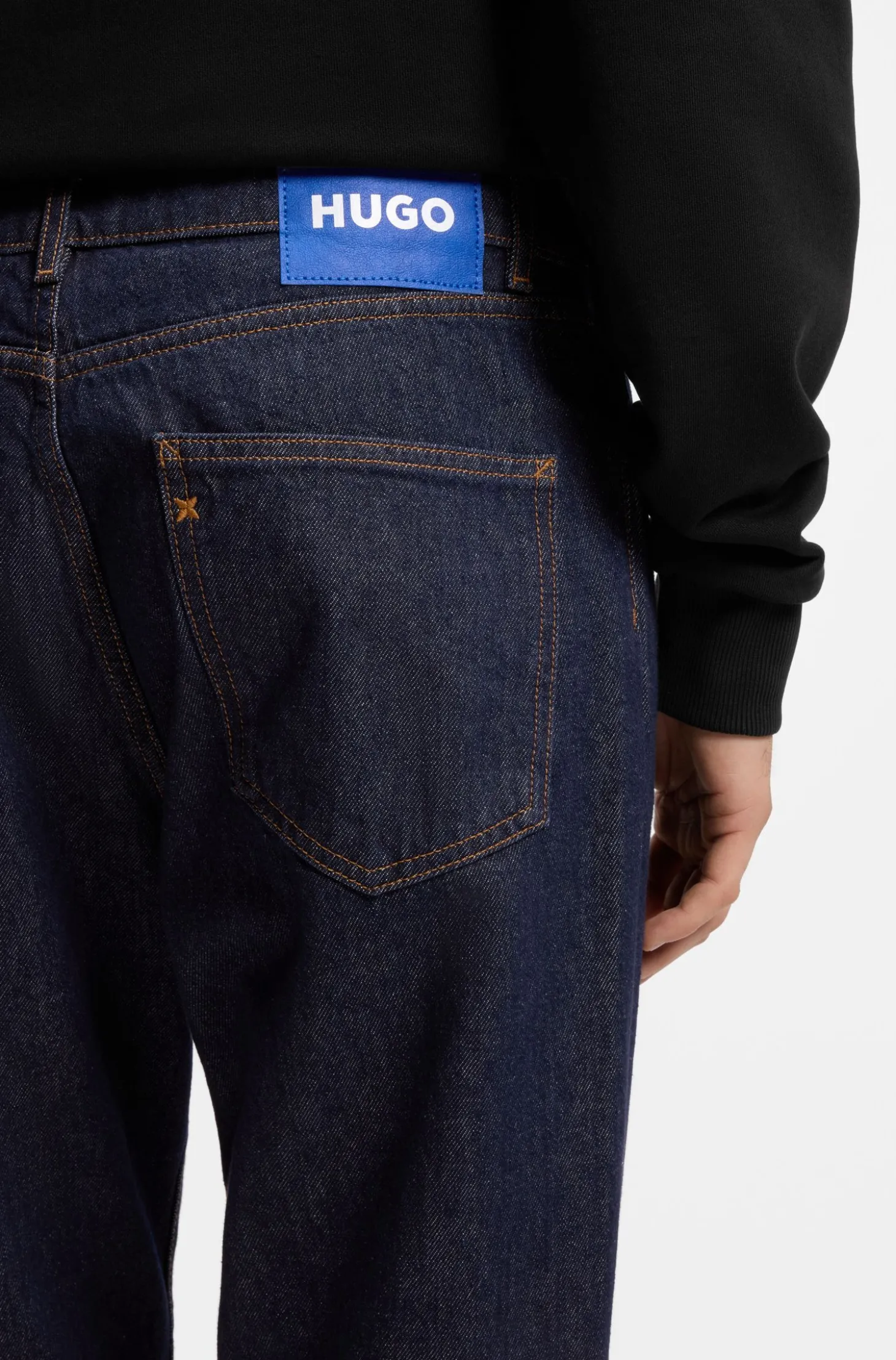 Regular-Fit Jeans aus dunkelblauem Denim