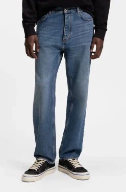 Regular-Fit Jeans aus mittelblauem Stone-washed Baumwoll-Denim