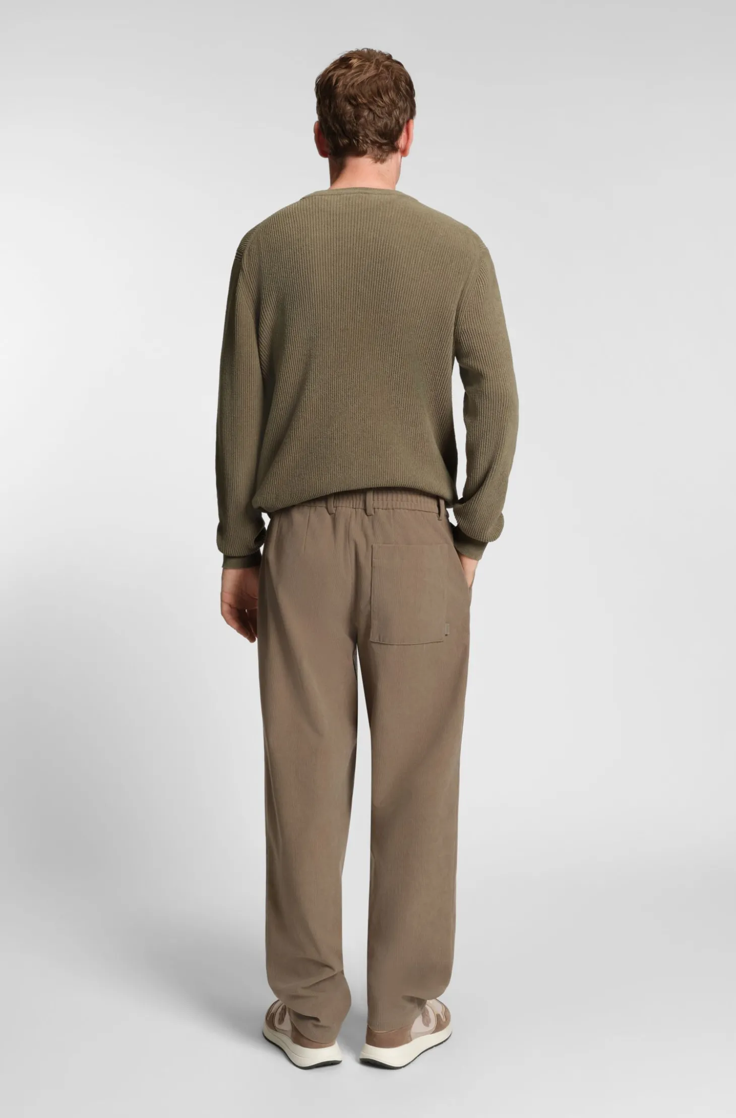 Regular-Fit Pullover aus geripptem Cord