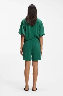 Regular-Fit Shorts aus Modal-Mix mit Teilungsnähten
