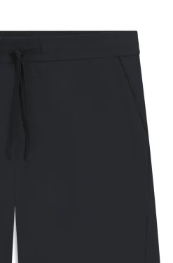 Regular-Fit Shorts aus wasserabweisendem und schnelltrocknendem Twill