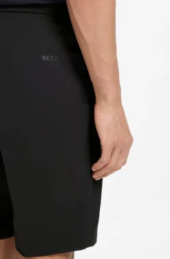 Regular-Fit Shorts aus wasserabweisendem und schnelltrocknendem Twill
