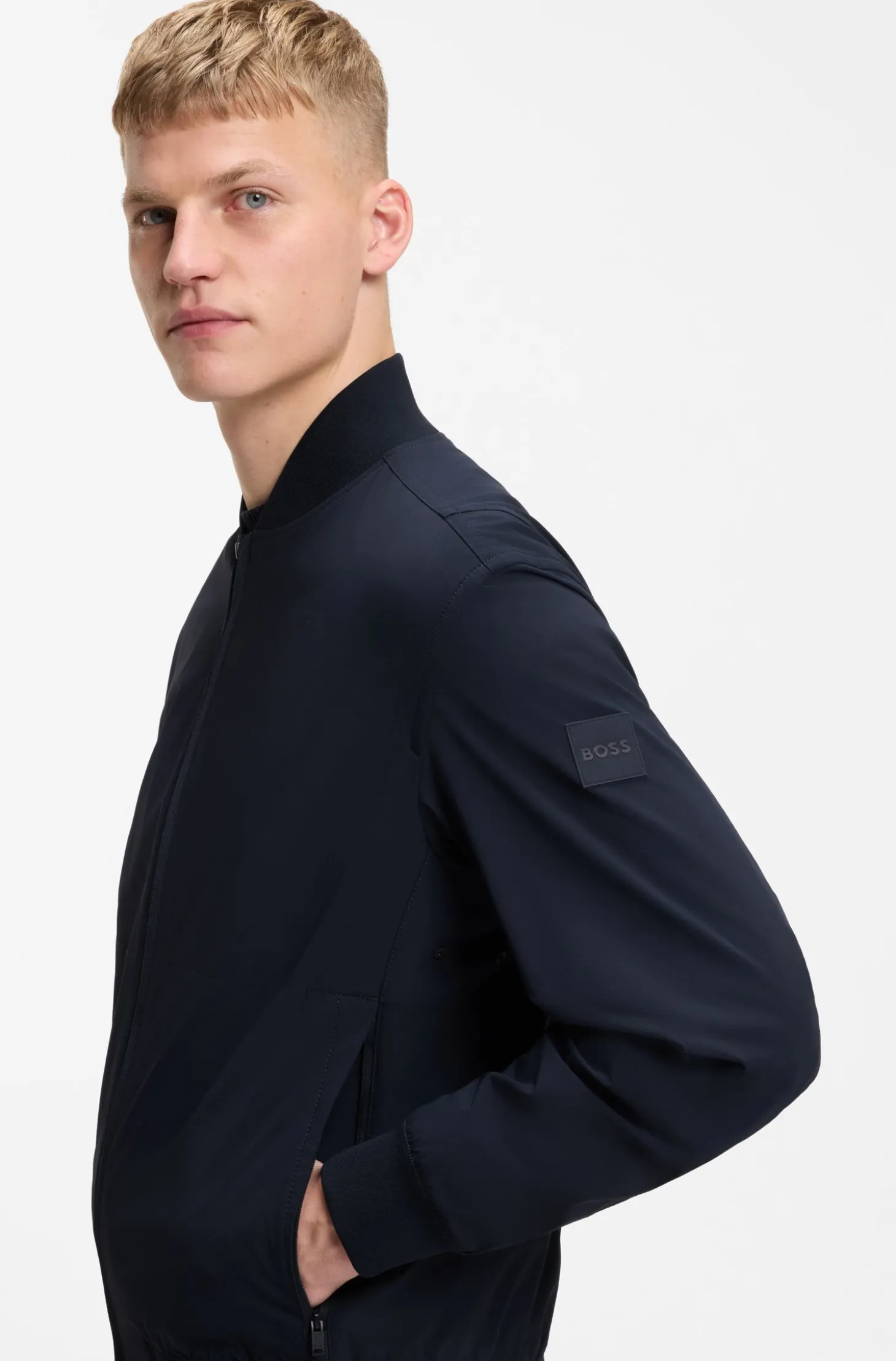 Regular-Fit Softshell-Jacke aus Vier-Wege-Stretch