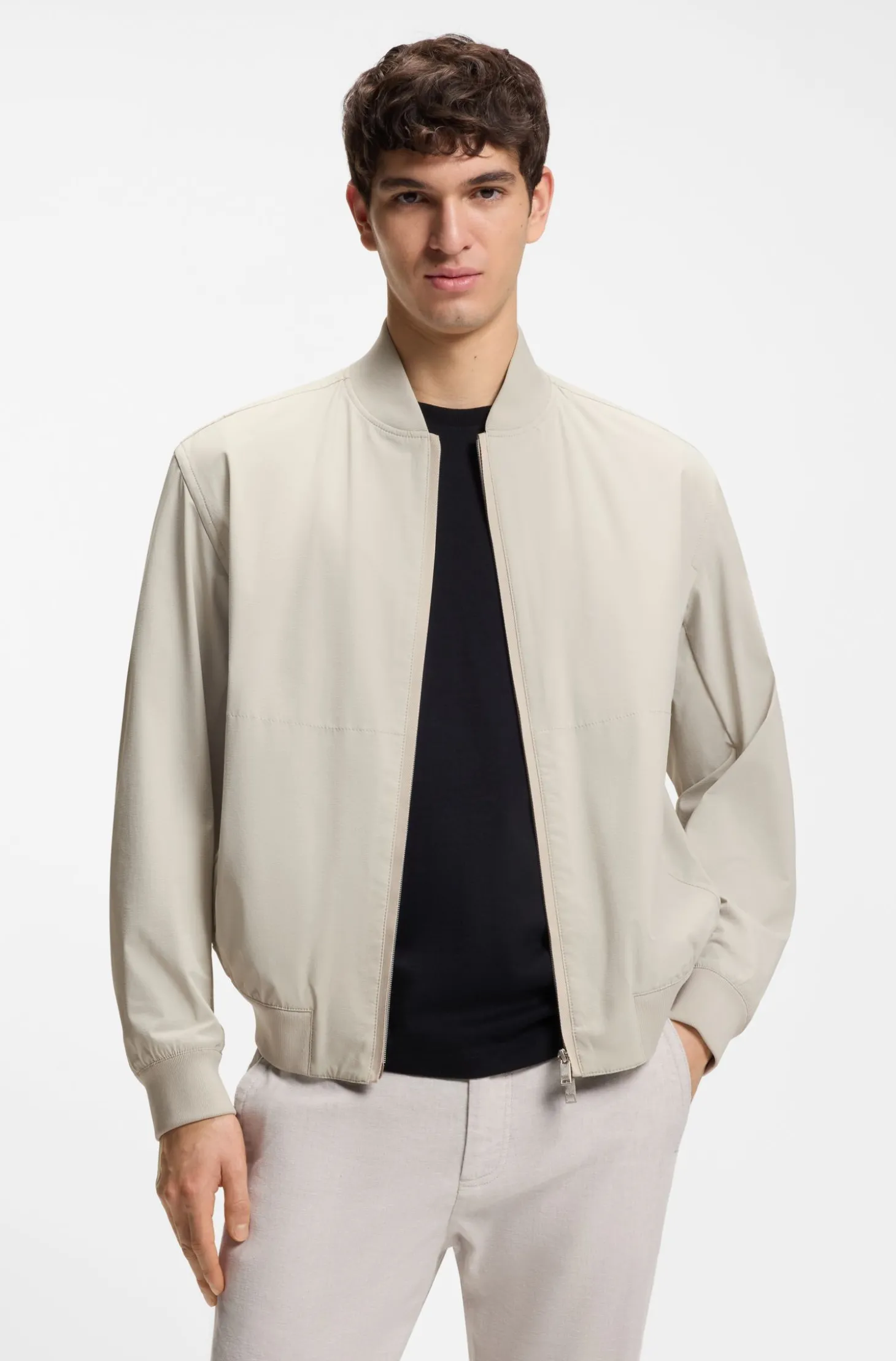Regular-Fit Softshell-Jacke aus Vier-Wege-Stretch
