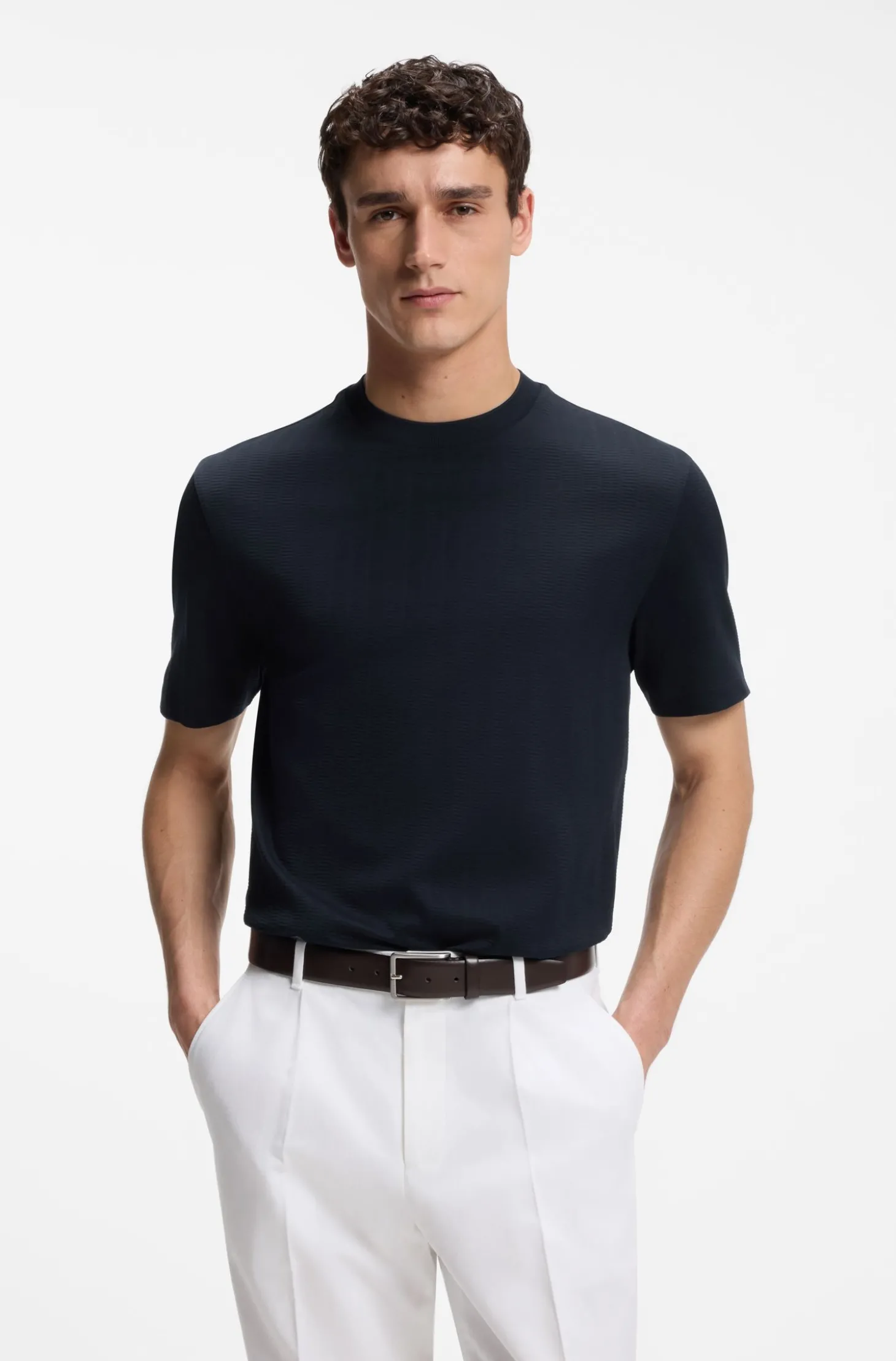 Regular-Fit T-Shirt aus Baumwolle mit erhabener Jacquard-Struktur