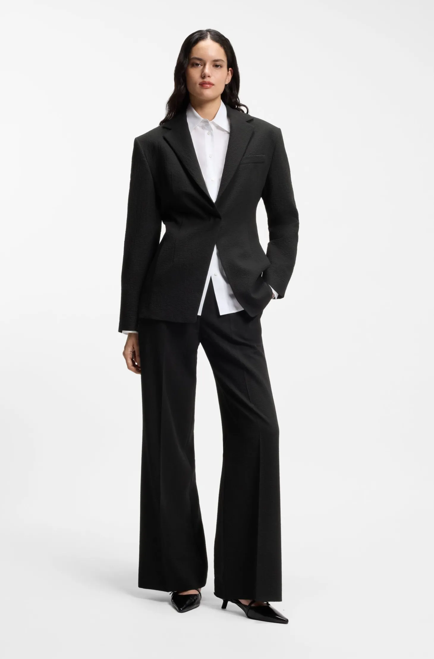 Relaxed-Fit Blazer aus Seersucker mit Kettengürtel