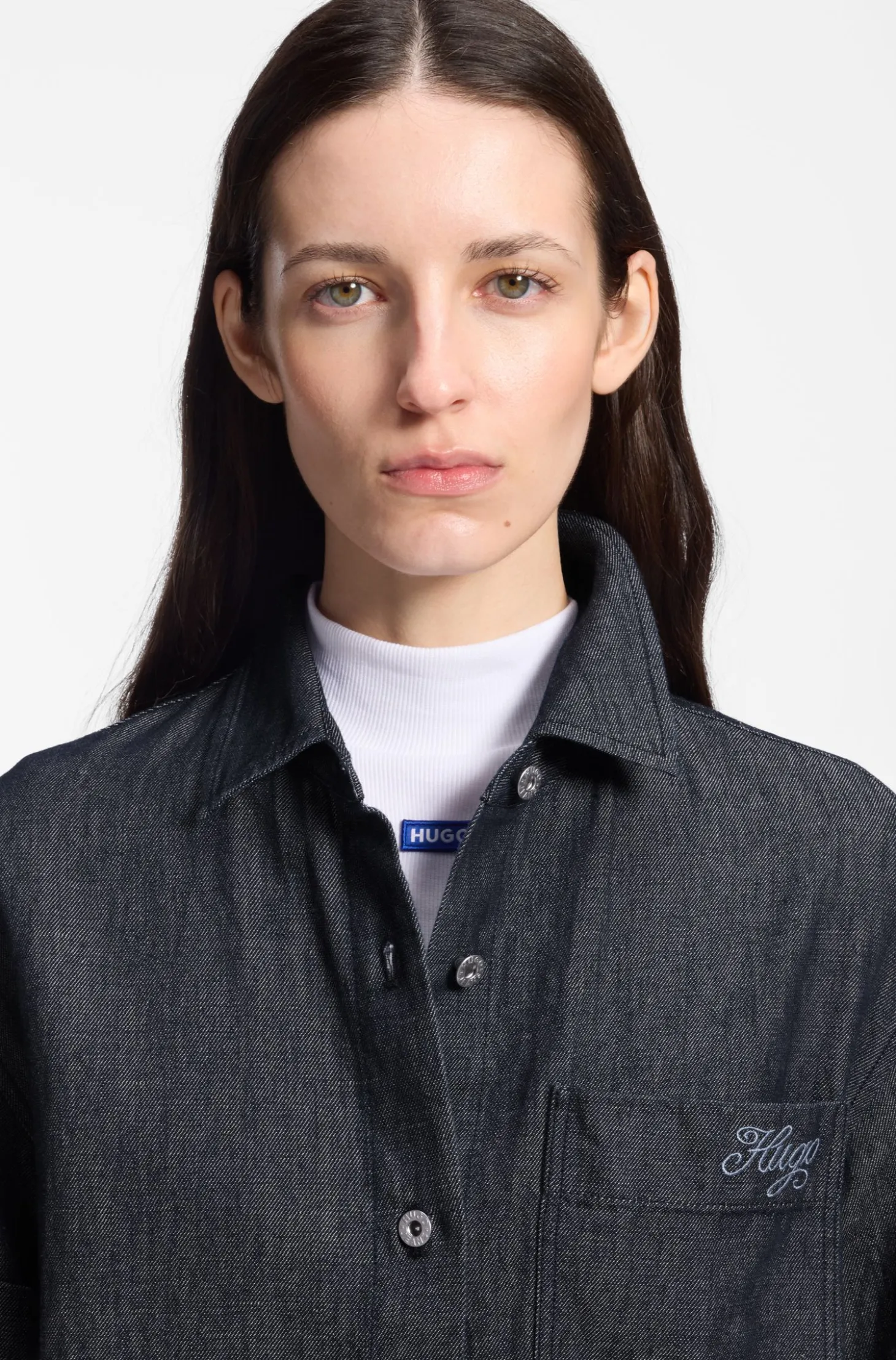 Relaxed-Fit Bluse aus leichtem Denim in Cropped-Länge