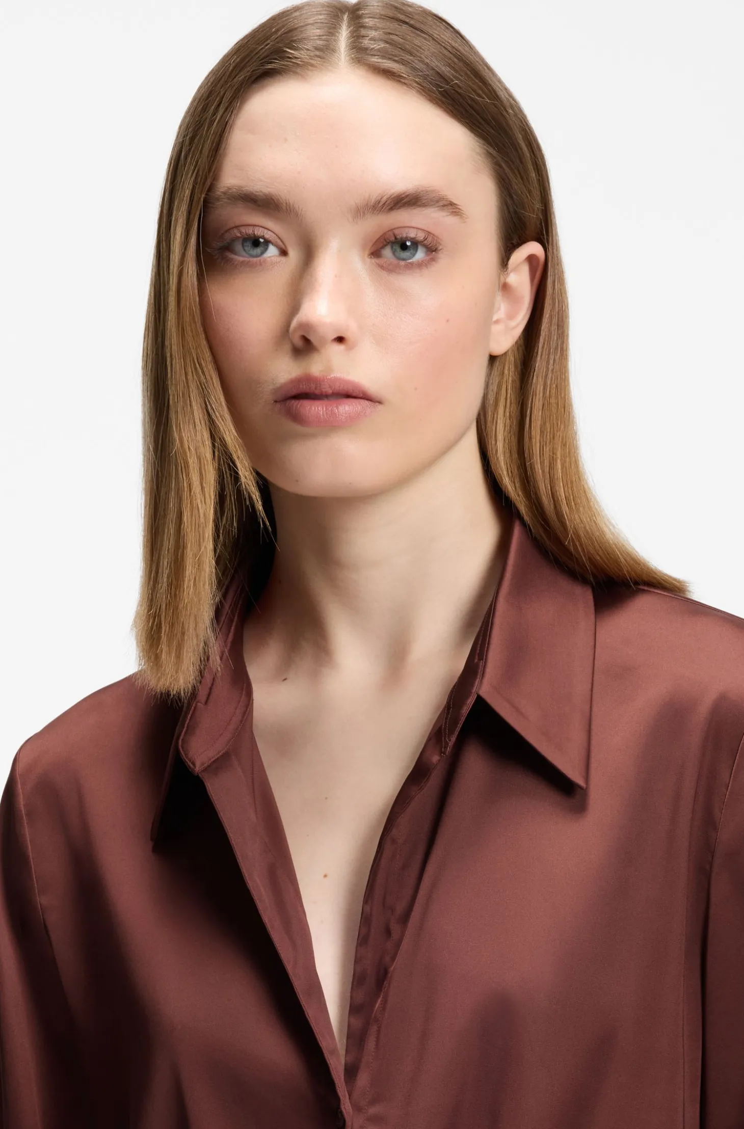 Relaxed-Fit Bluse aus Stretch-Satin mit Krawatten-Detail