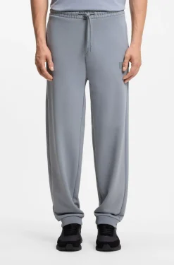 Relaxed-Fit Hose aus innovativem French Terry