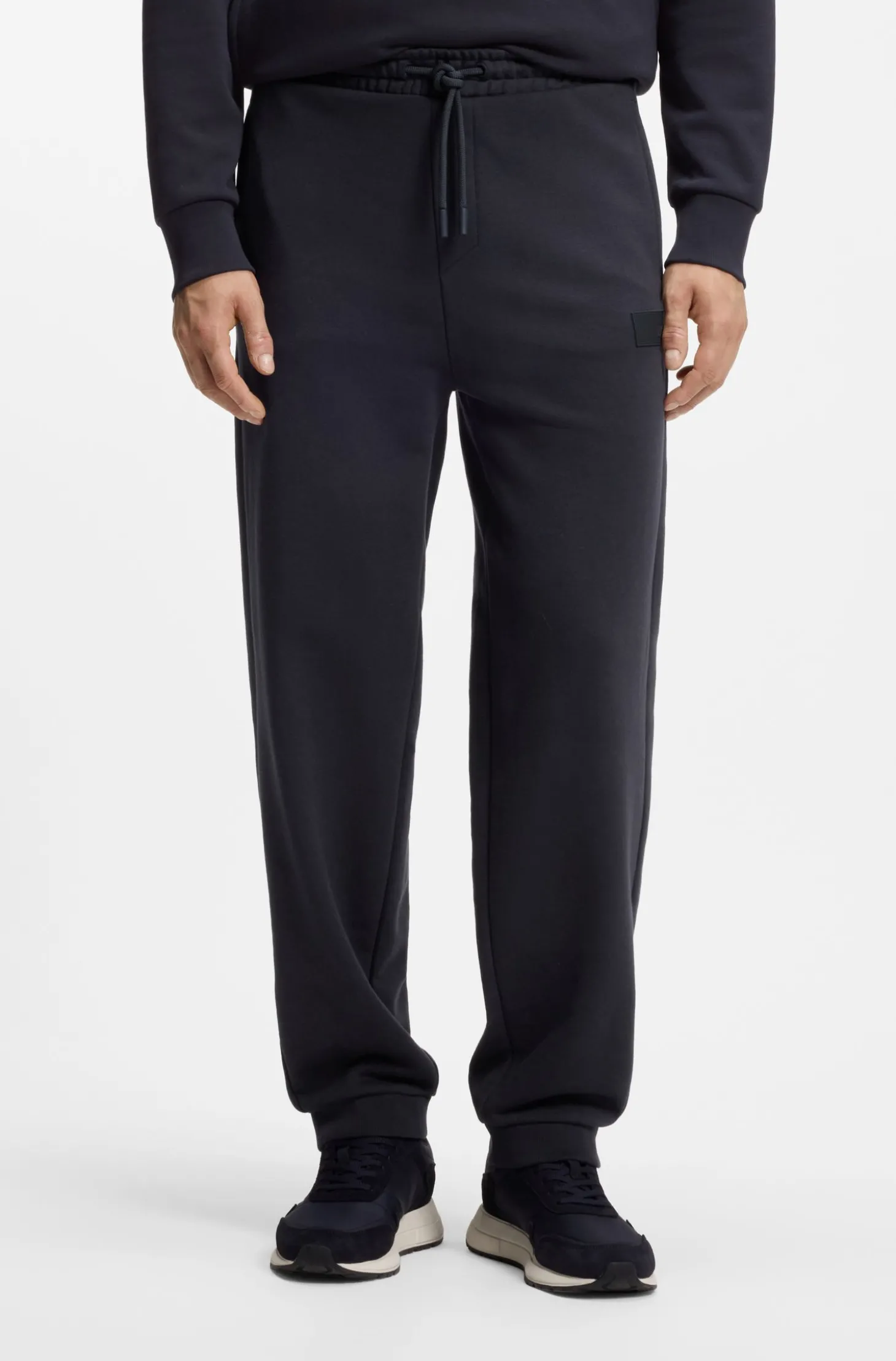 Relaxed-Fit Hose aus innovativem French Terry