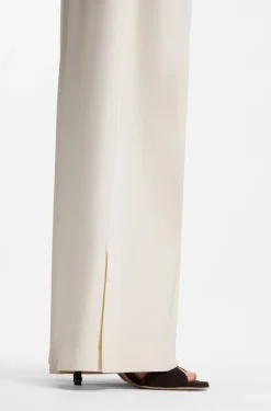 Relaxed-Fit Hose aus leichtem Twill mit weitem Beinverlauf