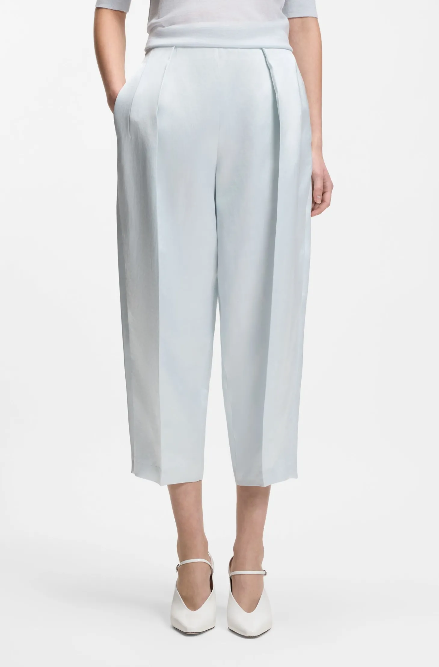 Relaxed-Fit Hose aus Satin mit Bundfalten auf der Vorderseite