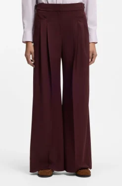 Relaxed-Fit Hose mit weitem Beinverlauf
