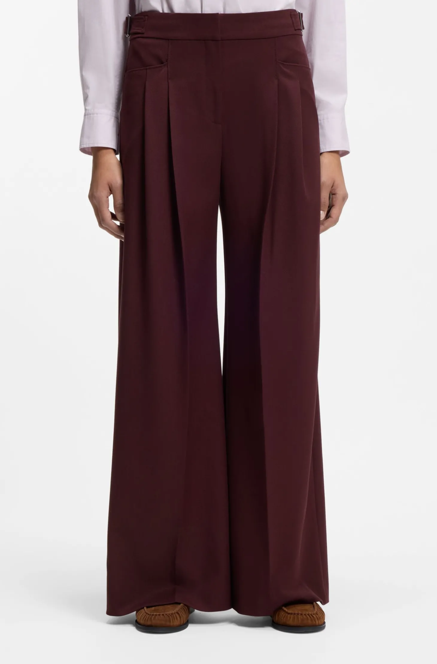 Relaxed-Fit Hose mit weitem Beinverlauf
