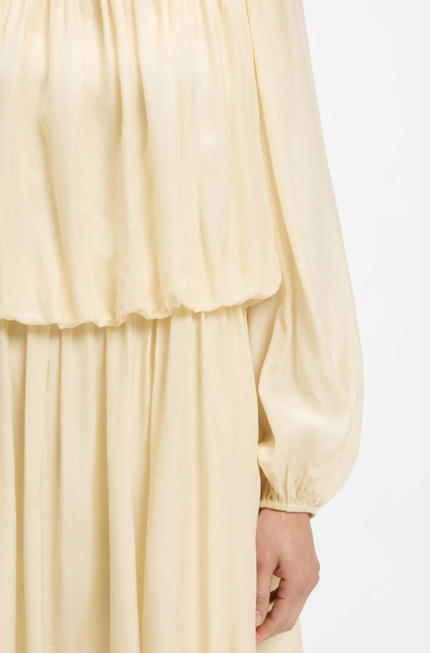 Relaxed-Fit Kleid aus Musselin mit besticktem Ausschnitt