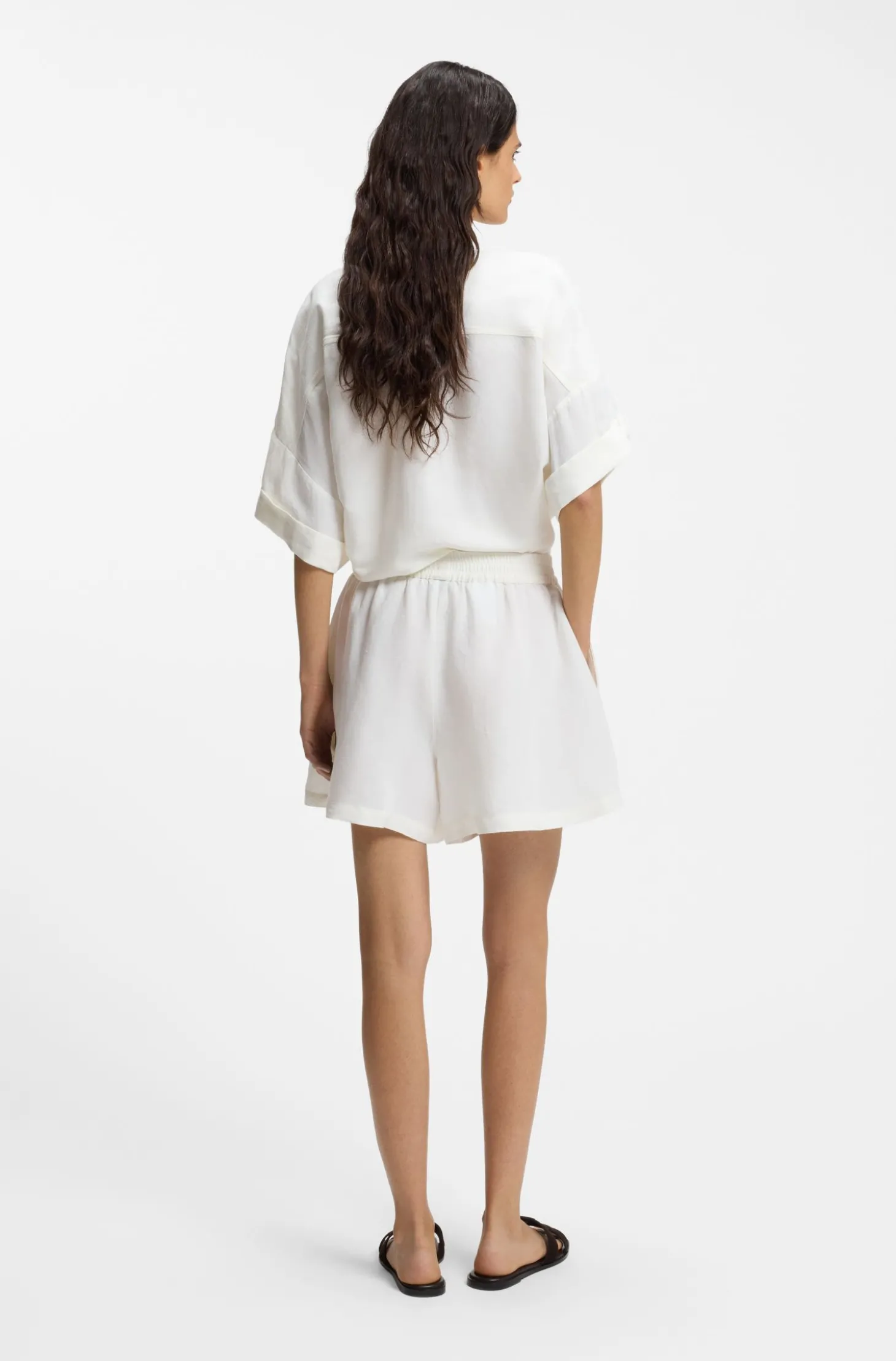 Relaxed-Fit Shorts mit Logo-Stickerei
