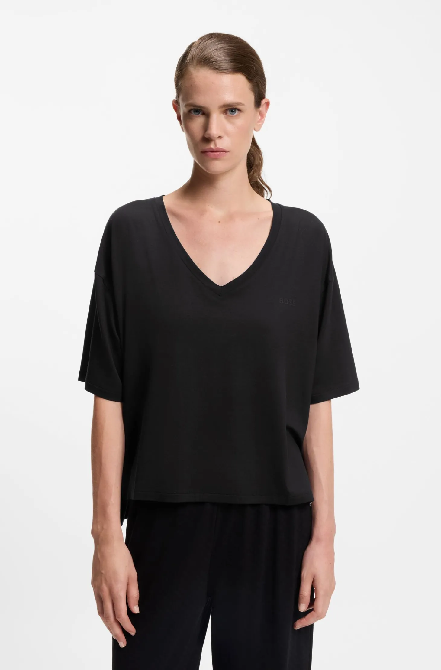 Relaxed-Fit T-Shirt aus Stretch-Jersey mit V-Ausschnitt
