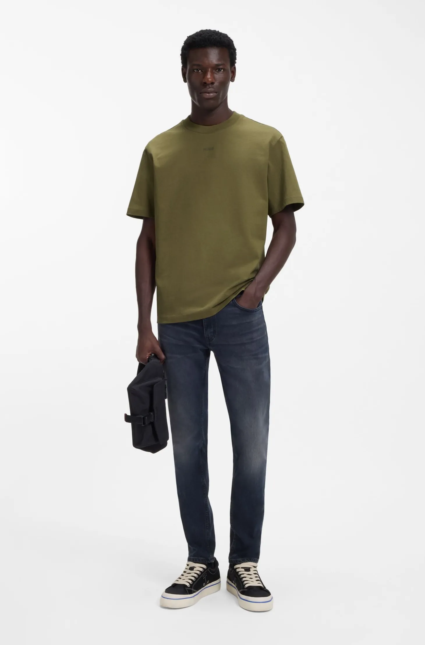 Relaxed-Fit T-Shirt mit zentralem Logo-Detail