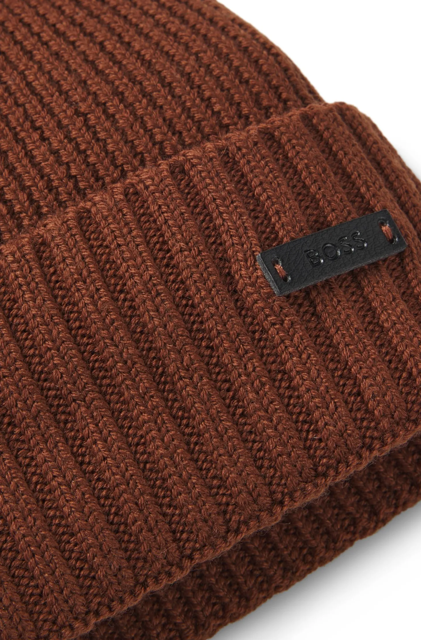 Rippstrick-Mütze aus Schurwolle mit Logo-Applikation