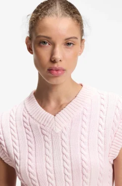Ärmelloser Pullover aus Baumwolle mit Zopfmuster