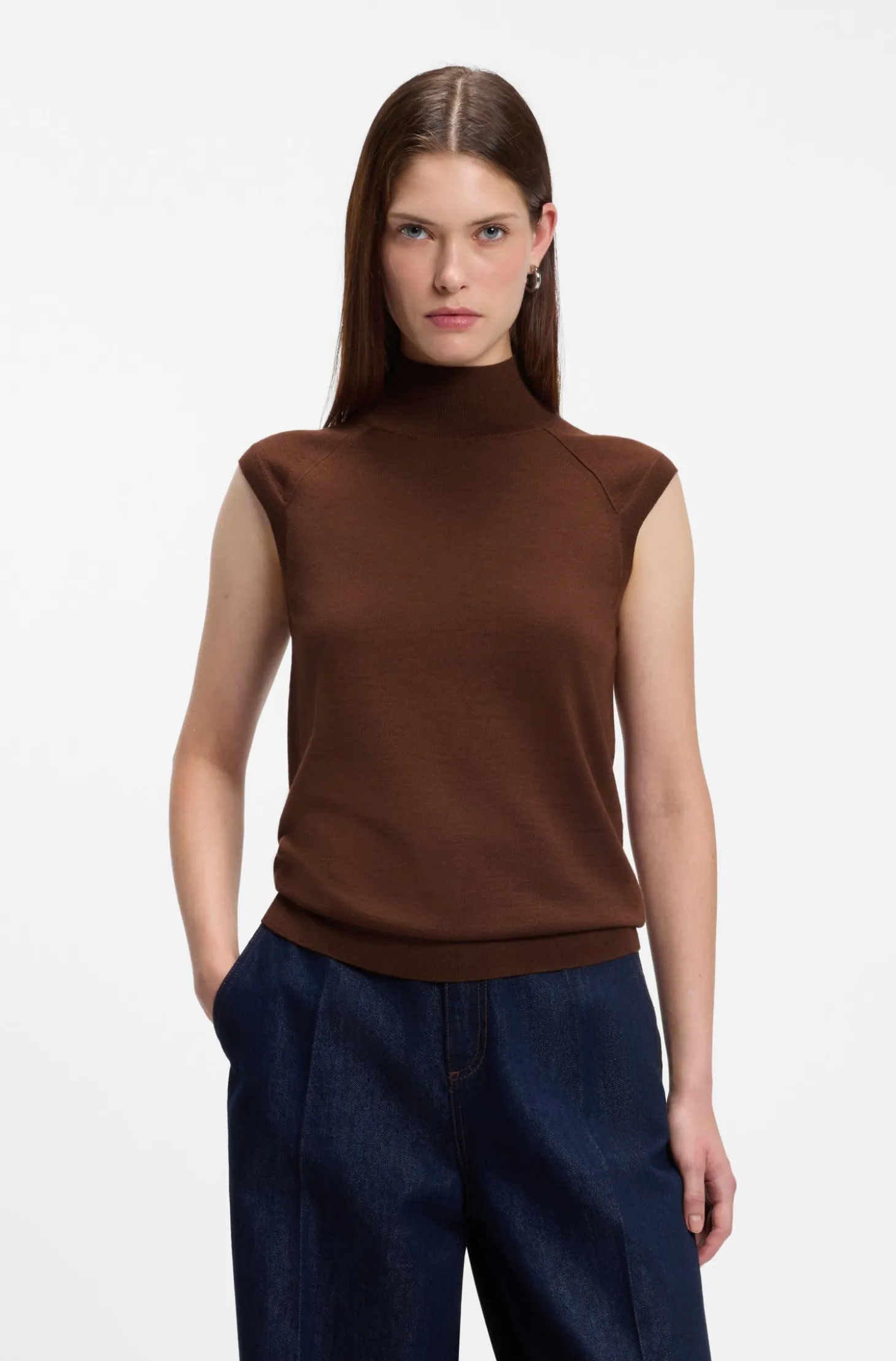 Ärmelloser Pullover aus Merinowolle mit Stehkragen