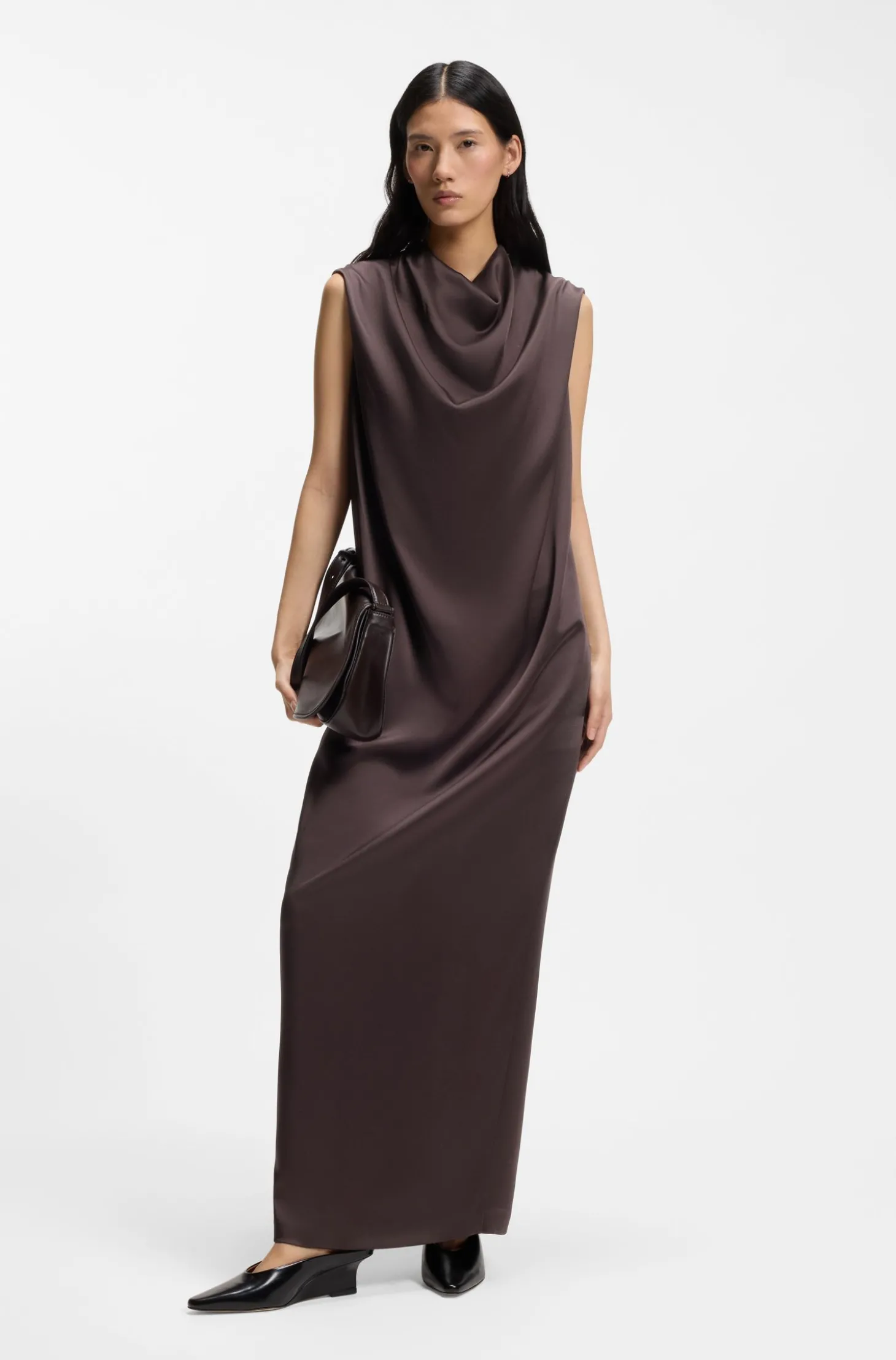 Ärmelloses Maxikleid aus Sable-Satin