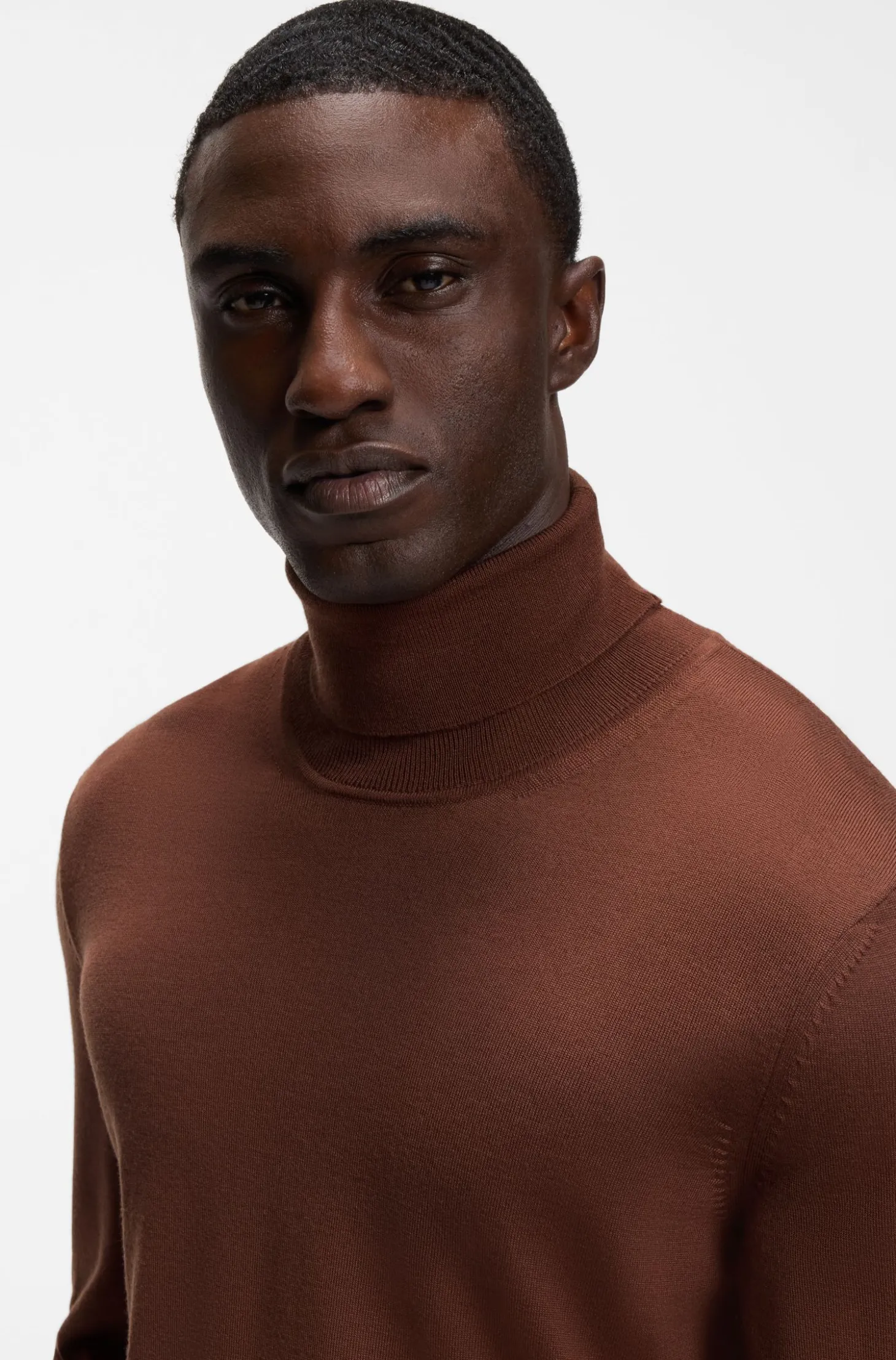 Rollkragenpullover aus extrafeiner Merinowolle
