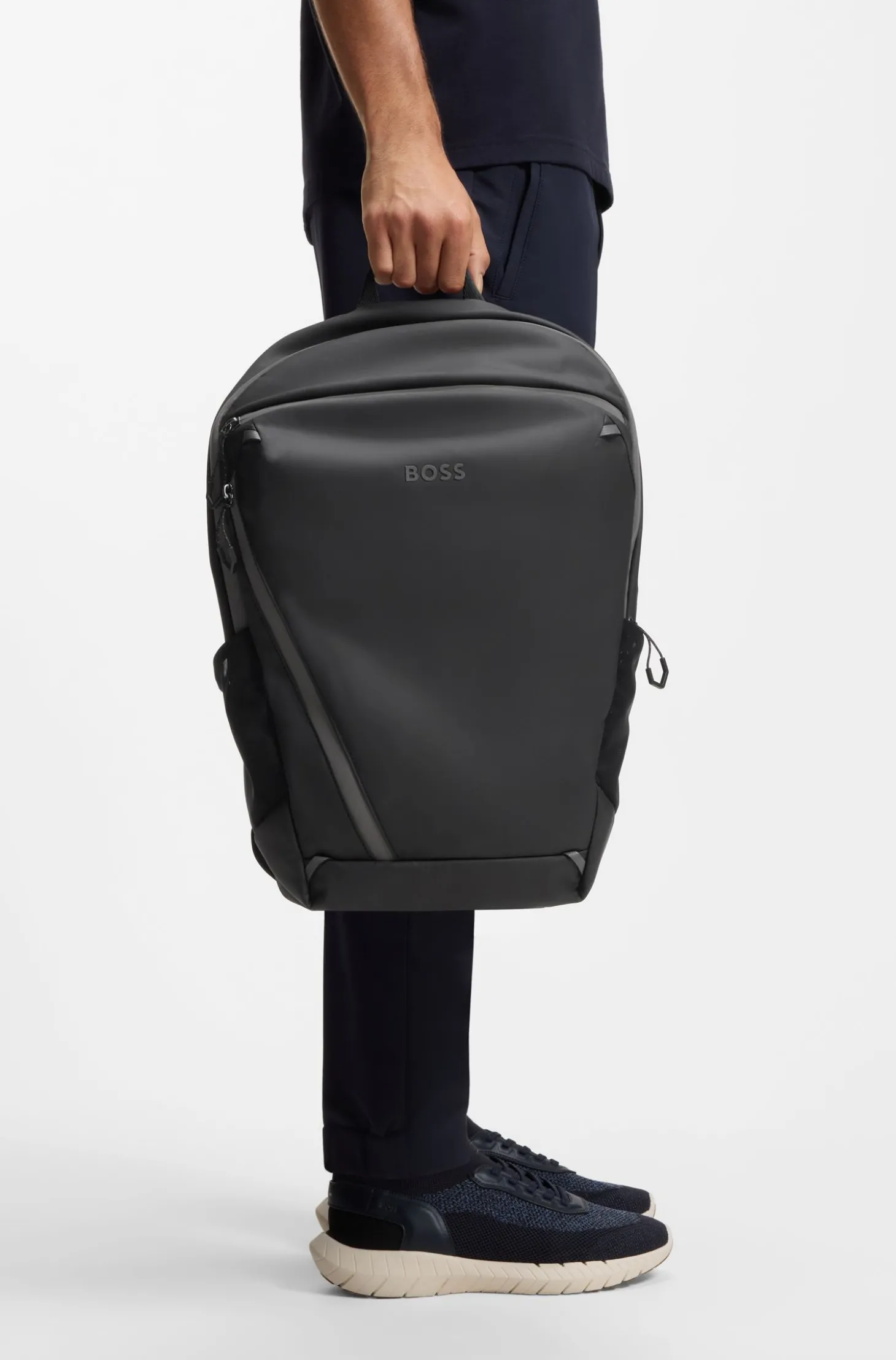 Rucksack aus Kunstleder mit reflektierenden Details