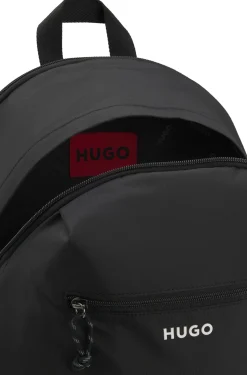 Rucksack mit Kontrast-Logo