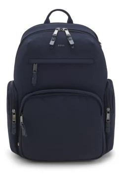 Rucksack mit mehreren Taschen