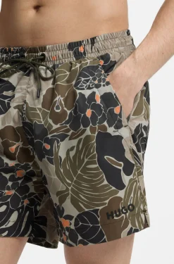 Schnell trocknende Badeshorts mit Allover-Print