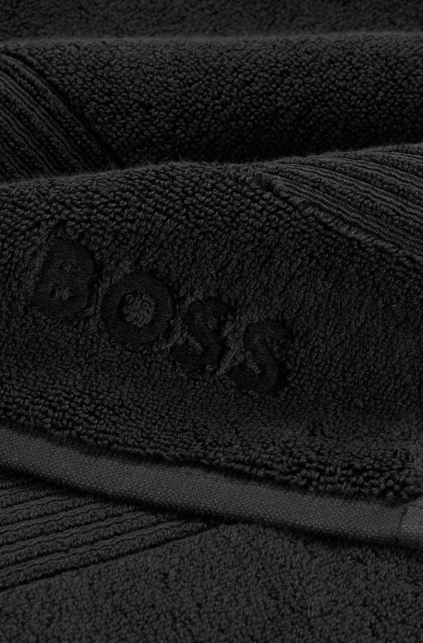Schwarzes Badetuch aus Baumwolle mit tonaler Logo-Stickerei