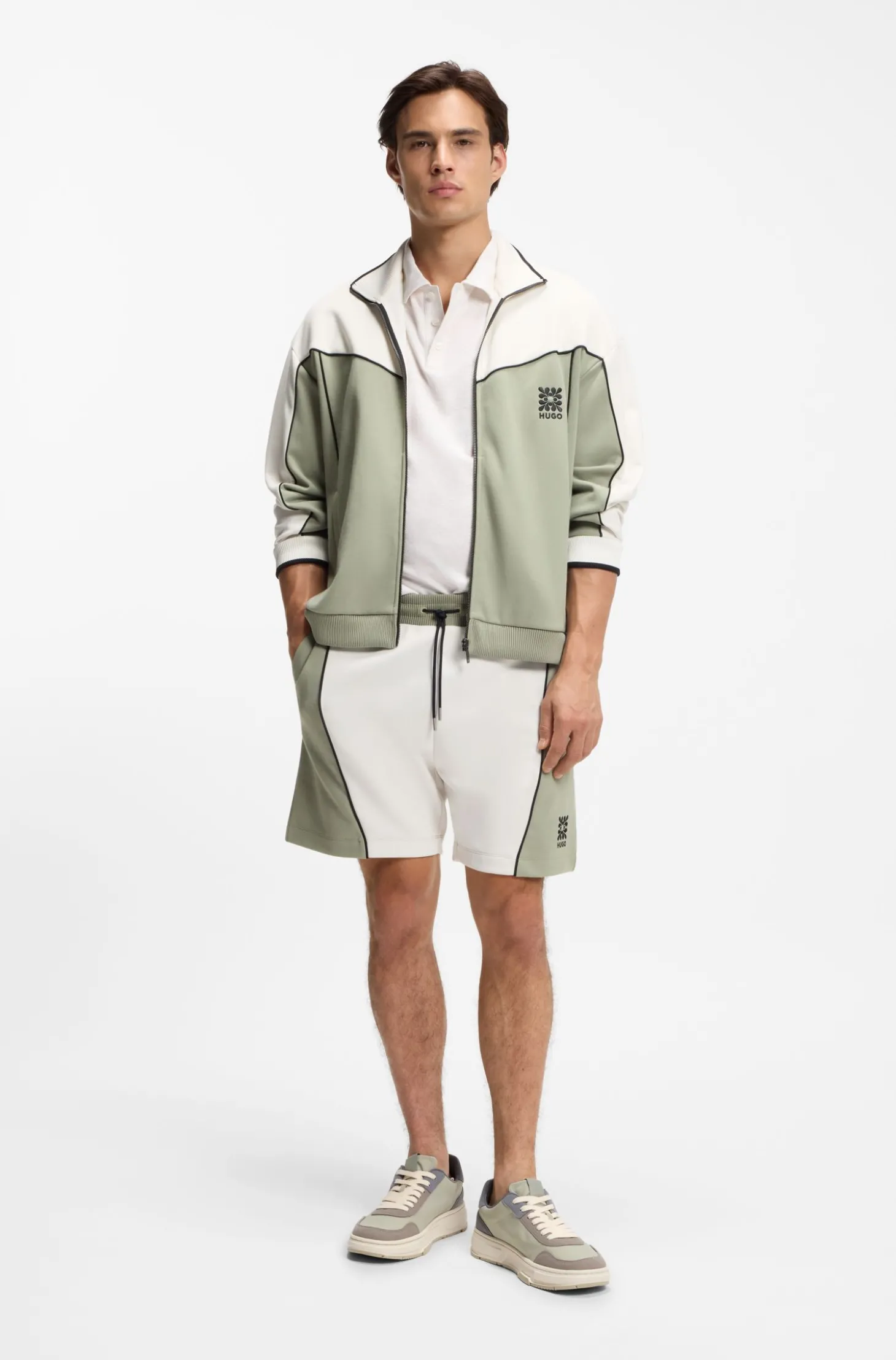 Shorts aus Baumwoll-Mix mit gesticktem Logo-Artwork