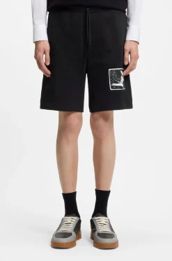Shorts aus Baumwoll-Terry mit Artwork-Patch