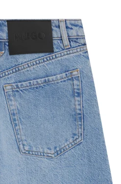 Shorts aus leuchtend blauem Denim mit weitem Beinverlauf