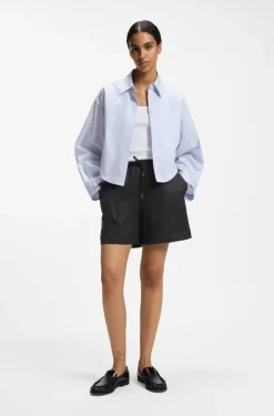 Shorts aus Ramie mit eingedrehter Kordel