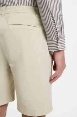 Shorts mit Bundfalten und Komfortbund