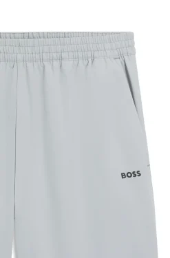 Shorts mit Vier-Wege-Stretch und feuchtigkeitsableitenden Eigenschaften