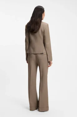 Slim-Fit Blazer aus elastischer Gabardine