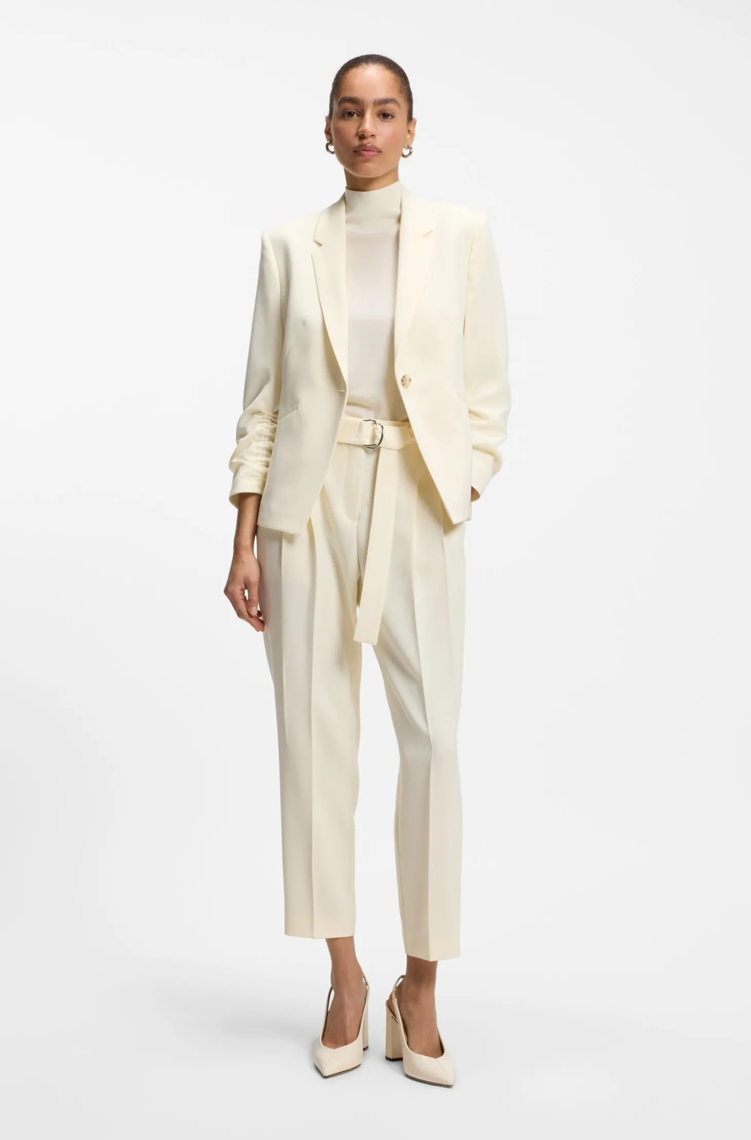 Slim-Fit Blazer aus japanischem Krepp mit gerafften Ärmeln