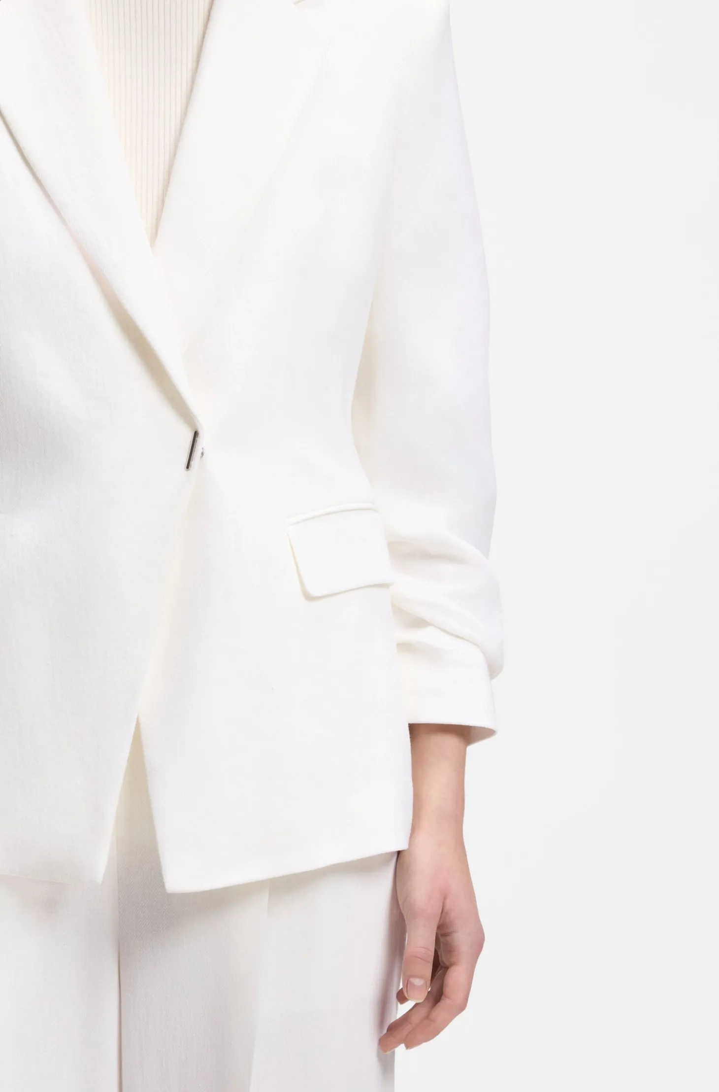 Slim-Fit Blazer aus Leinen-Mix