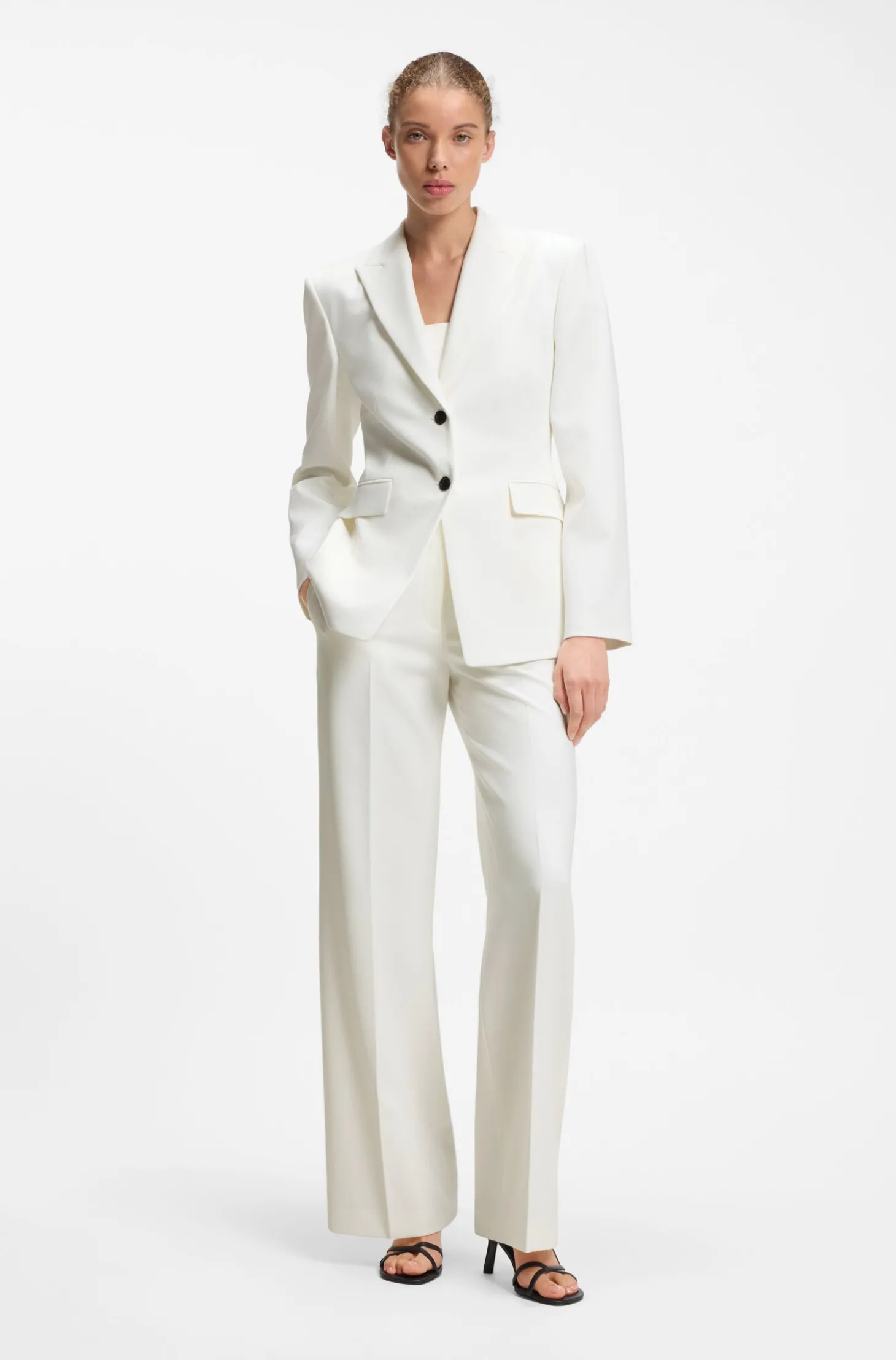 Slim-Fit Blazer mit kontrastfarbenen Knöpfen