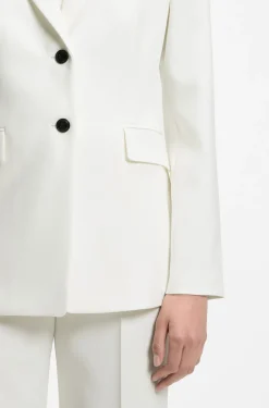 Slim-Fit Blazer mit kontrastfarbenen Knöpfen