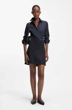 Slim-Fit Bluse aus bügelleichtem Baumwoll-Mix mit Twill-Struktur