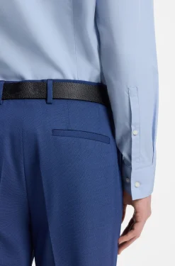 Slim-Fit Hemd aus Baumwolle mit Cutaway-Kragen